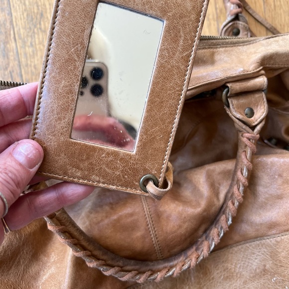 100%authentic Balanciaga Motorcycle bag. Large.Well loved in amazing condition. - Picture 3 of 14